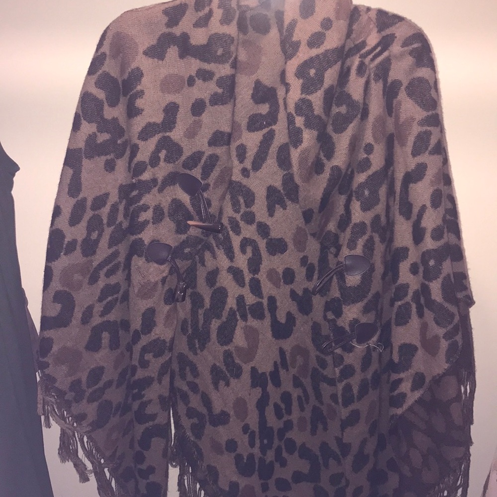 Leopard poncho